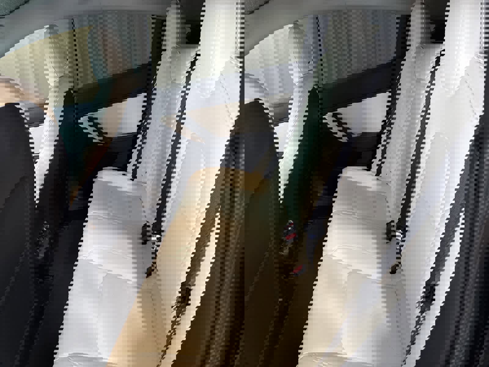 Used 2018 Tesla Model 3 Mid Range image 14