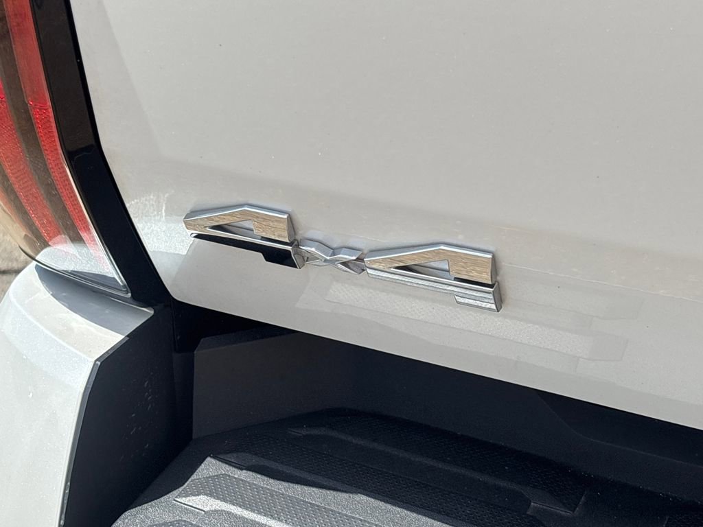 Used 2025 Toyota Tundra Limited image 34