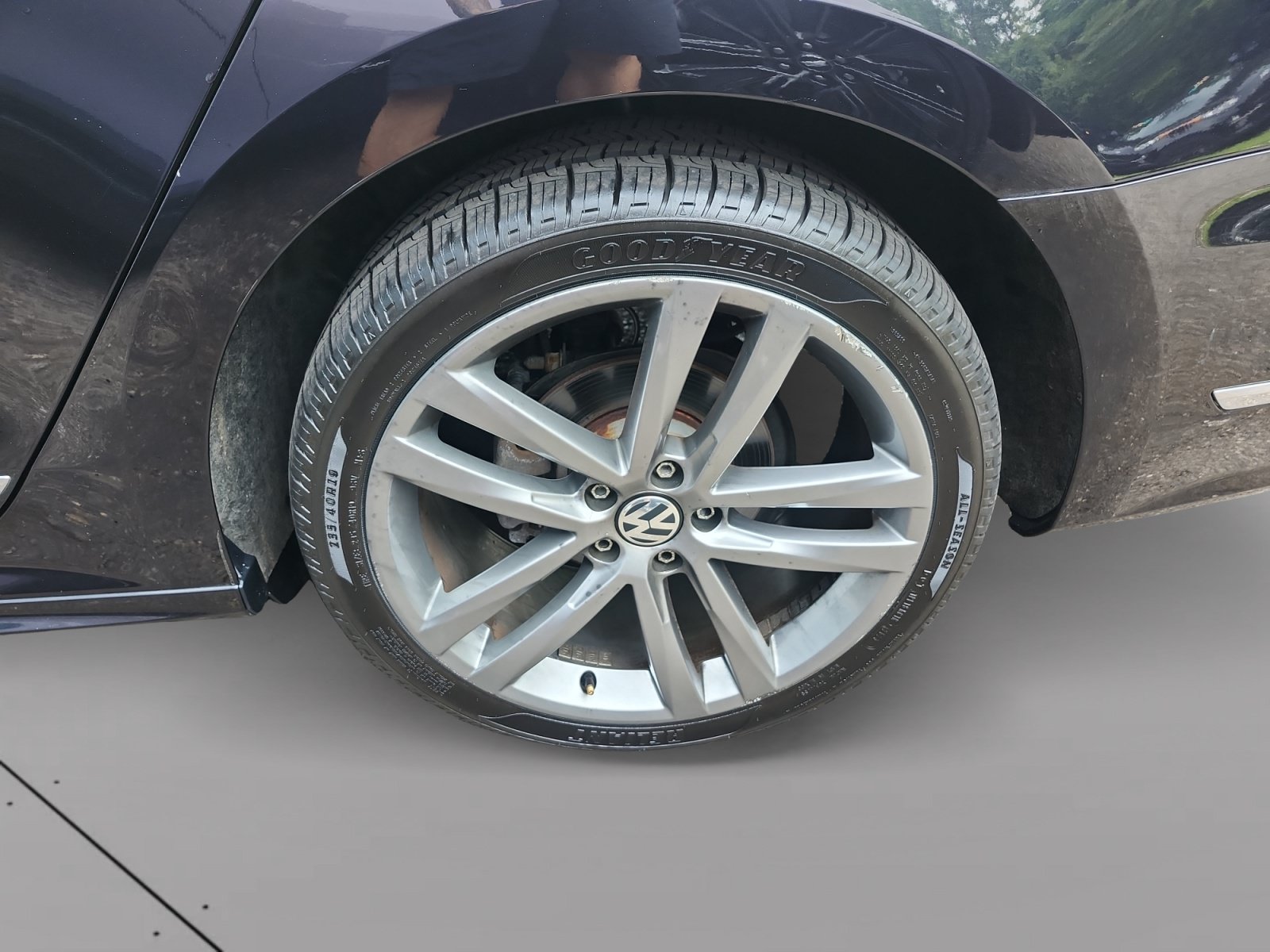 Used 2019 Volkswagen Passat 2.0T SE R-Line FWD image 14