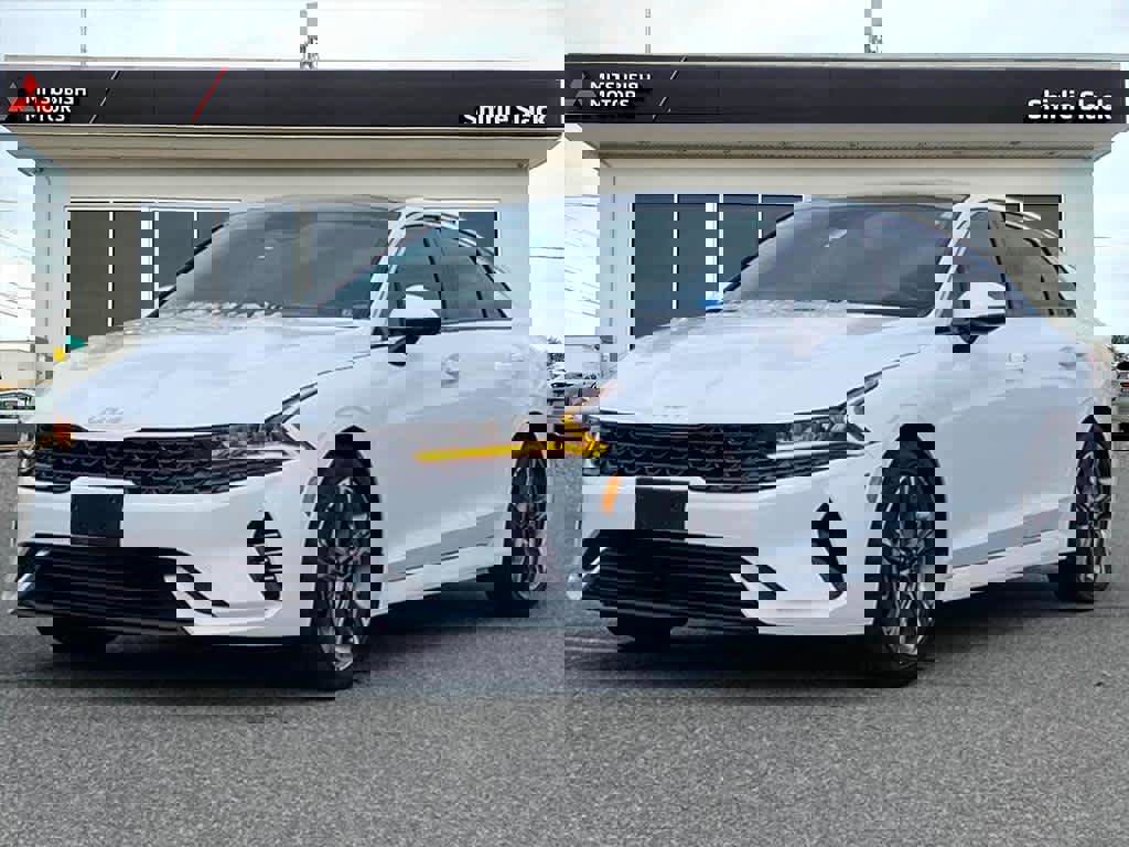 Used 2023 Kia K5 EX image 2