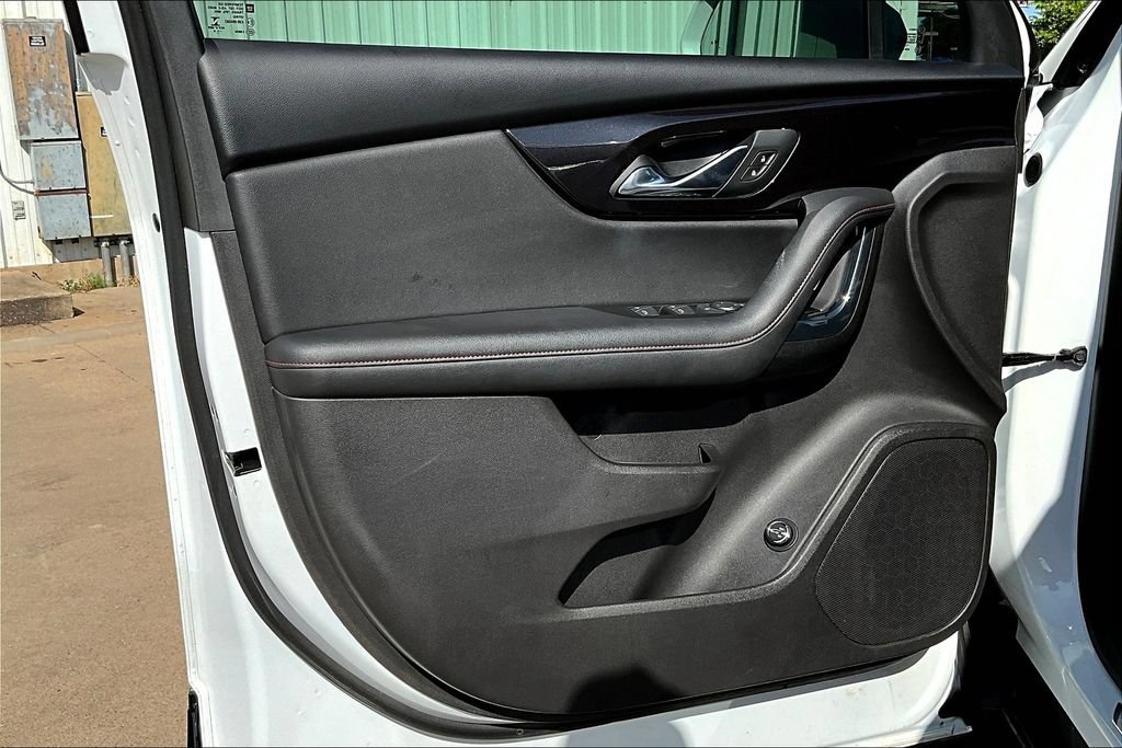 Used 2019 Chevrolet Blazer RS w/ Sun and Wheels Package FWD image 22