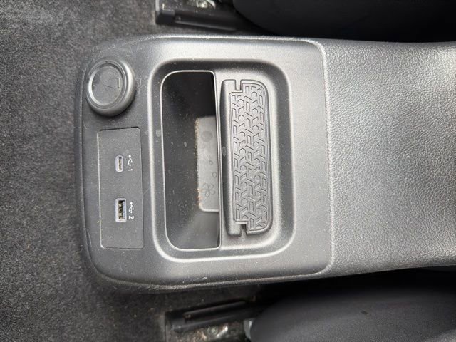 Used 2024 Nissan Ariya AWD image 31