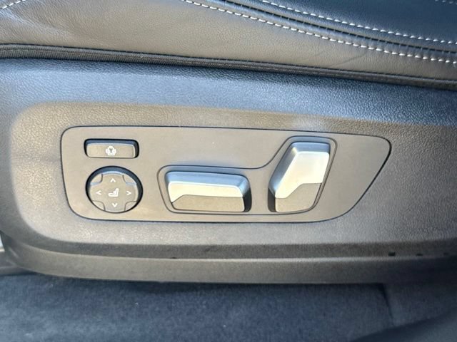 Used 2026 BMW X5 xDrive50e w/ M Sport Package AWD/4WD image 21