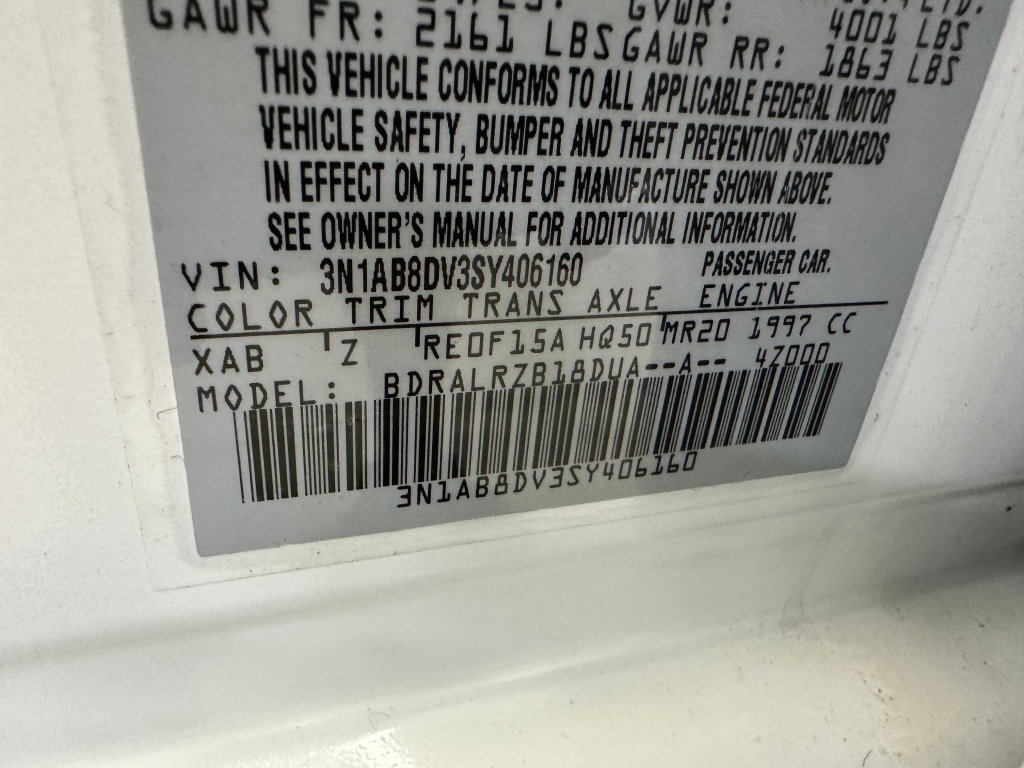 Used 2025 Nissan Sentra SR FWD image 38