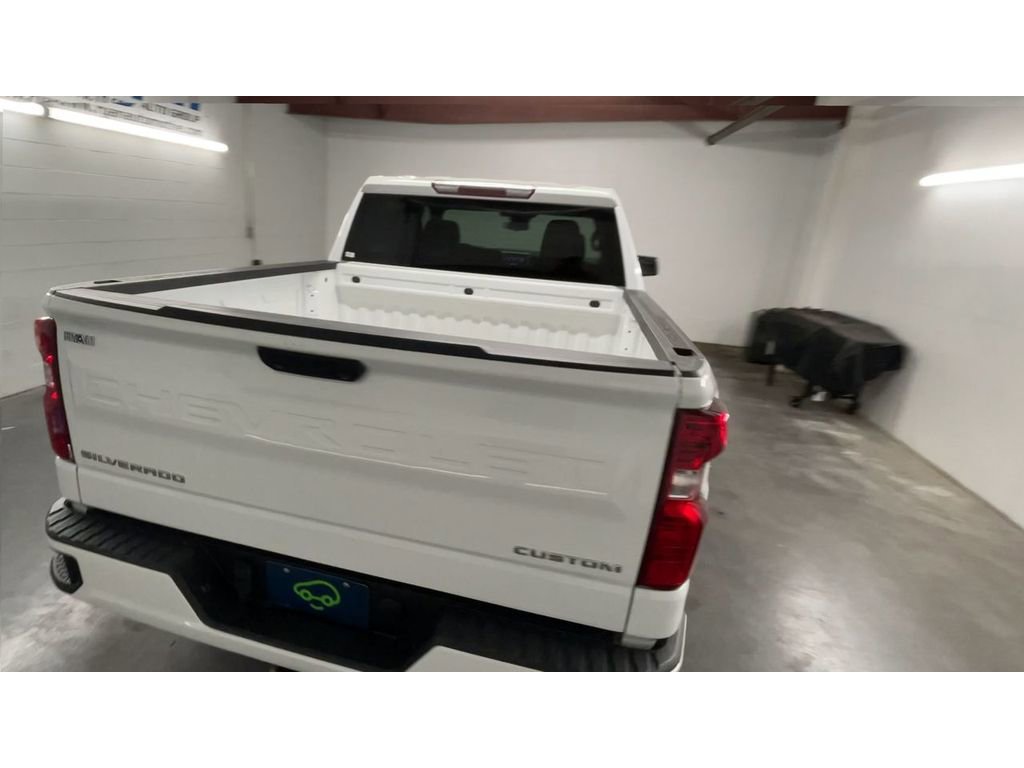 Used 2023 Chevrolet Silverado 1500 Custom image 8