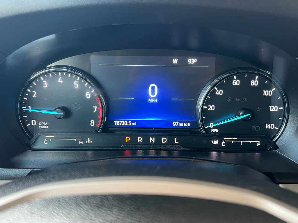 Used 2022 Ford Explorer XLT image 26