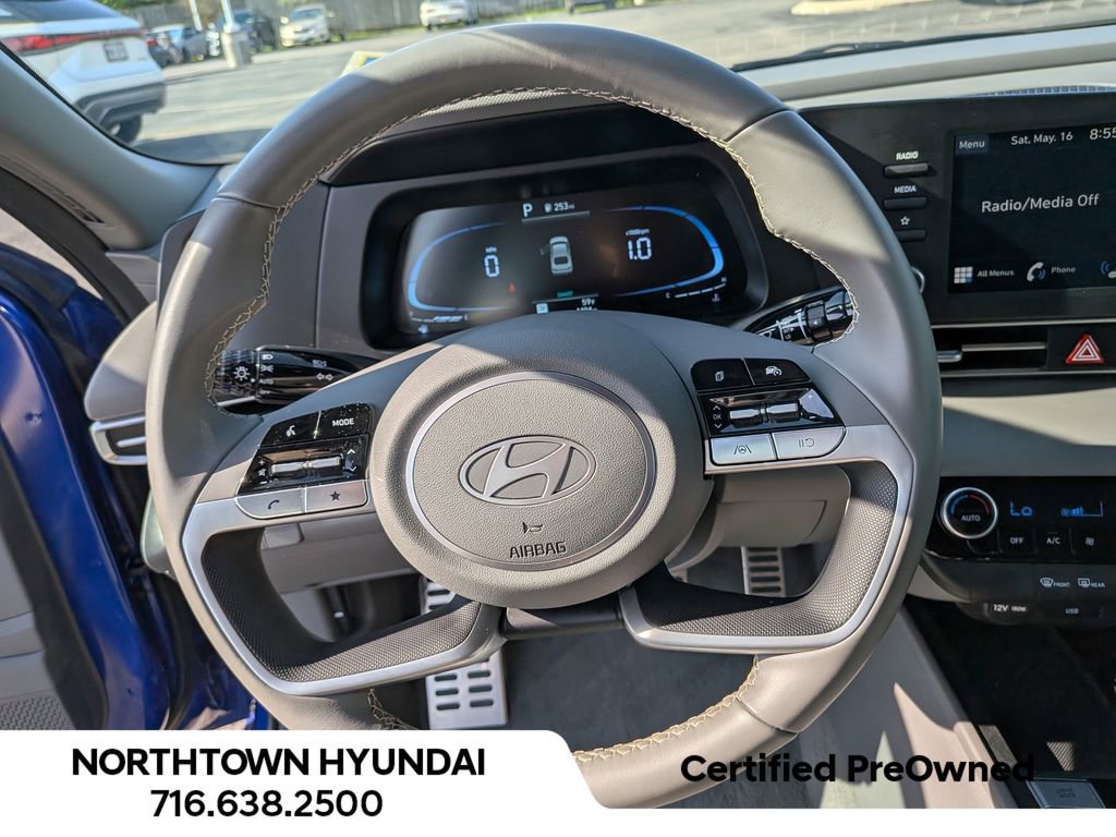 Used 2025 Hyundai Elantra Sport FWD image 8