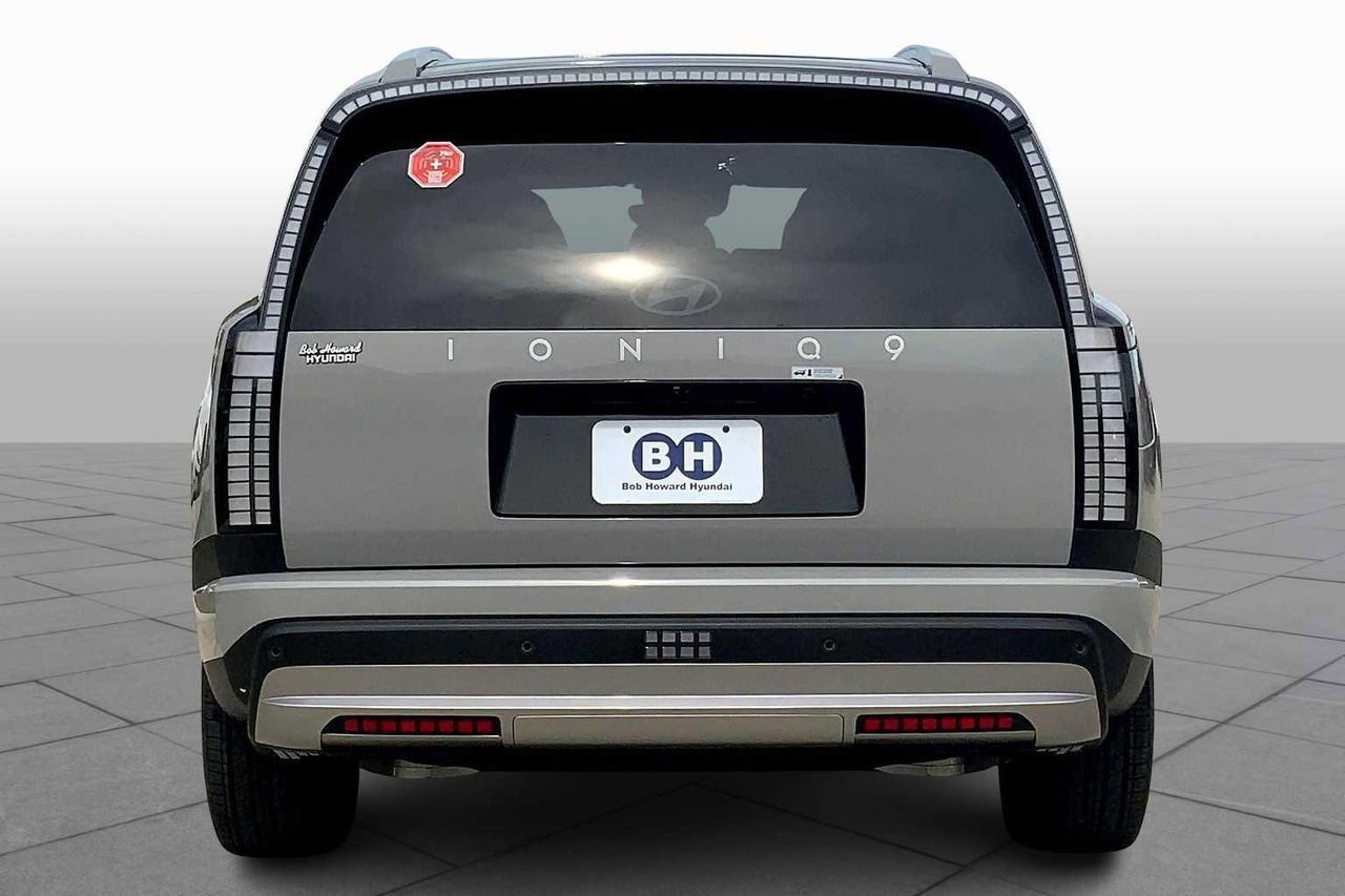 New 2026 Hyundai Ioniq 9 S image 4