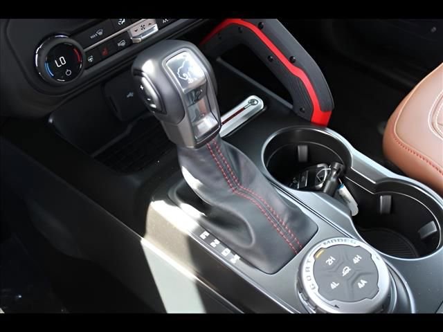 Used 2024 Ford Bronco Heritage Edition image 18