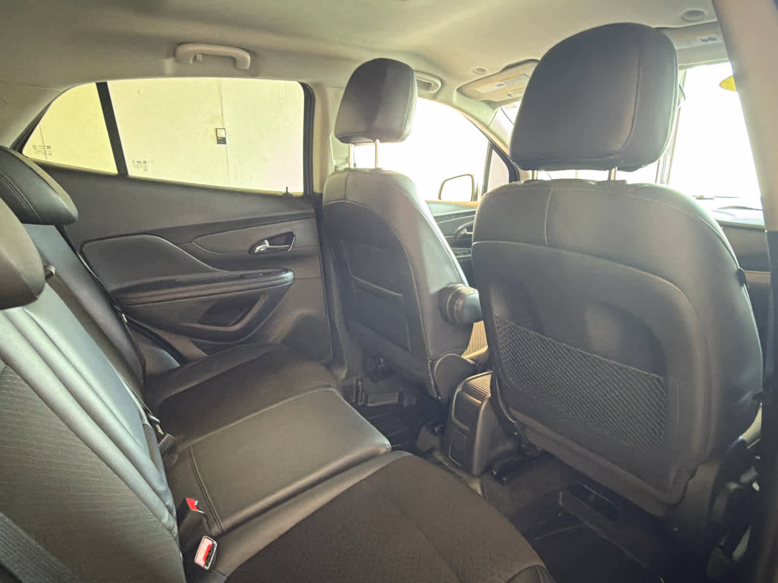 Used 2021 Buick Encore Preferred image 29