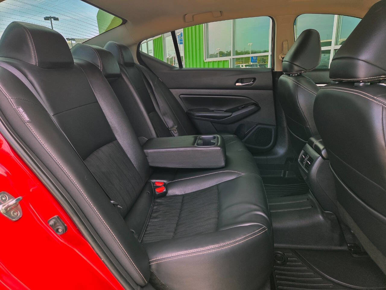 Used 2022 Nissan Altima 2.5 Platinum AWD/4WD image 21