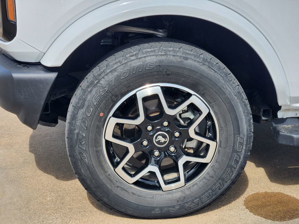 Used 2024 Ford Bronco Outer Banks image 10