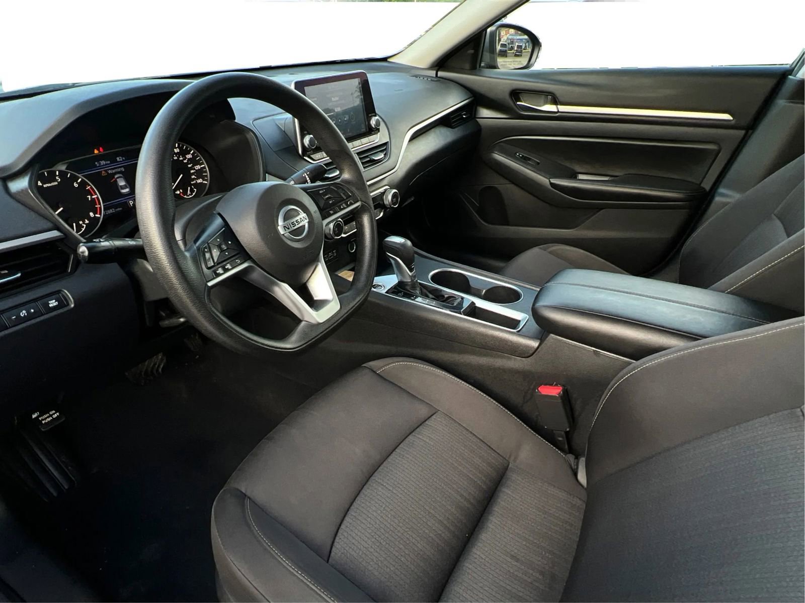 Used 2022 Nissan Altima 2.5 SV FWD image 16