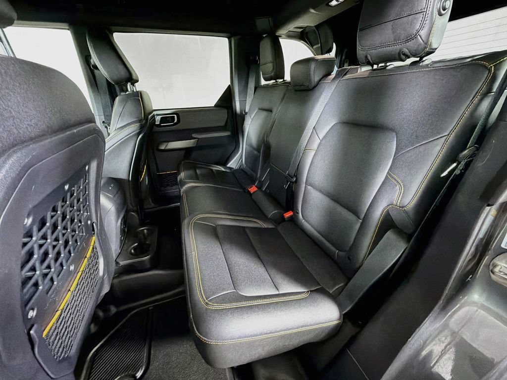 Used 2023 Ford Bronco Badlands w/ Sasquatch Package AWD/4WD image 18