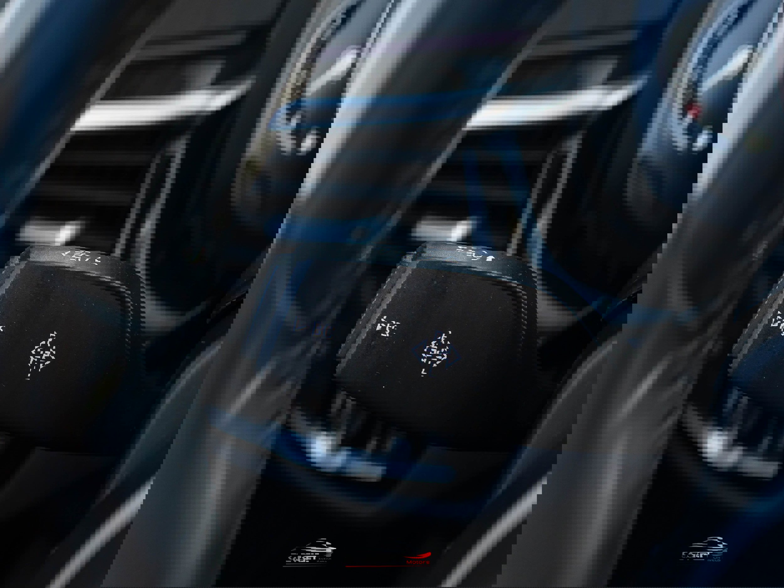 Used 2019 BMW 540i w/ M Sport Package image 29