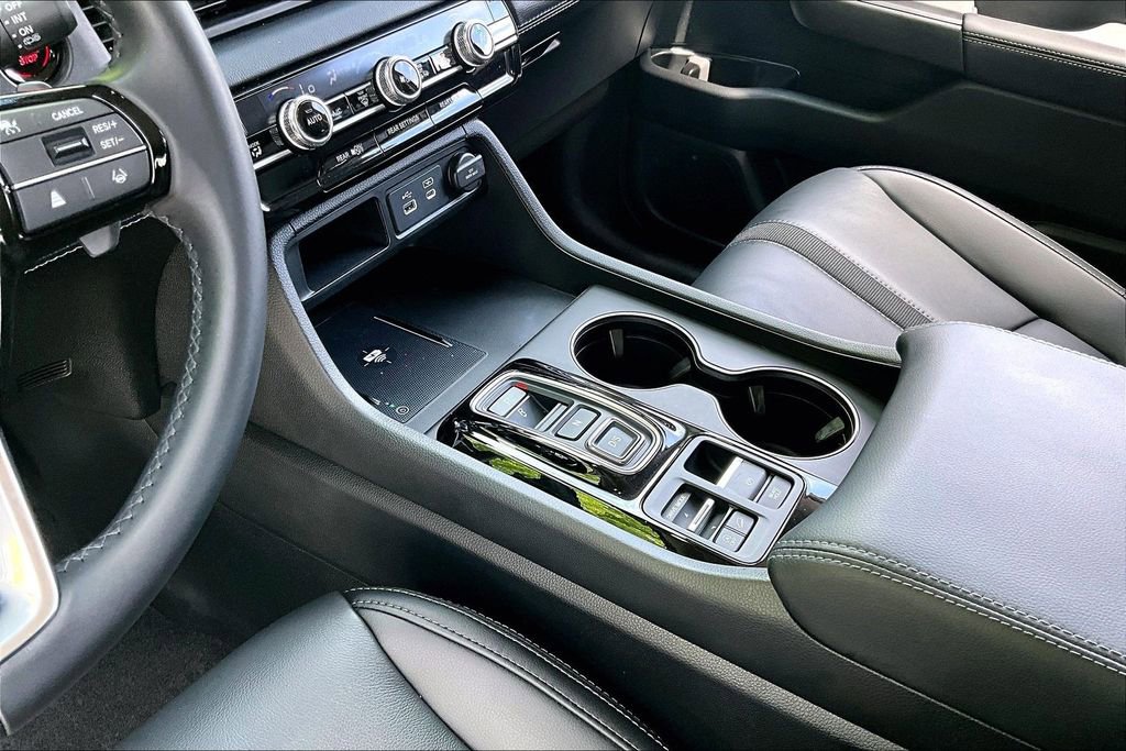 Certified 2025 Honda Pilot EX-L image 13