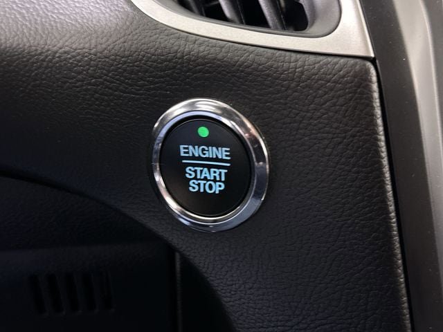 Used 2024 Ford Edge SEL AWD/4WD image 17