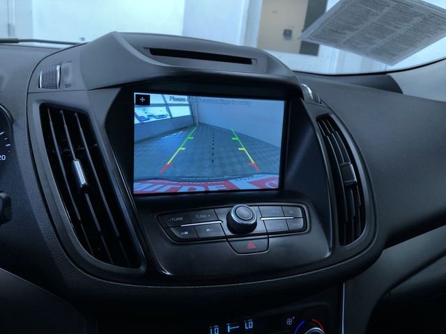 Used 2018 Ford Escape SE w/ SE Sync 3 Package FWD image 28