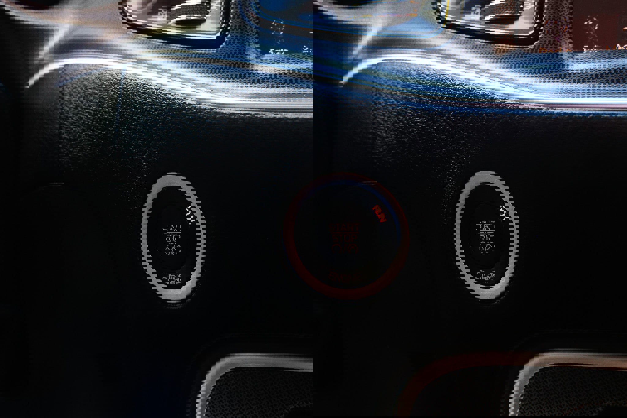 Used 2015 Dodge Challenger R/T Scat Pack w/ Scat Pack Appearance Package image 34