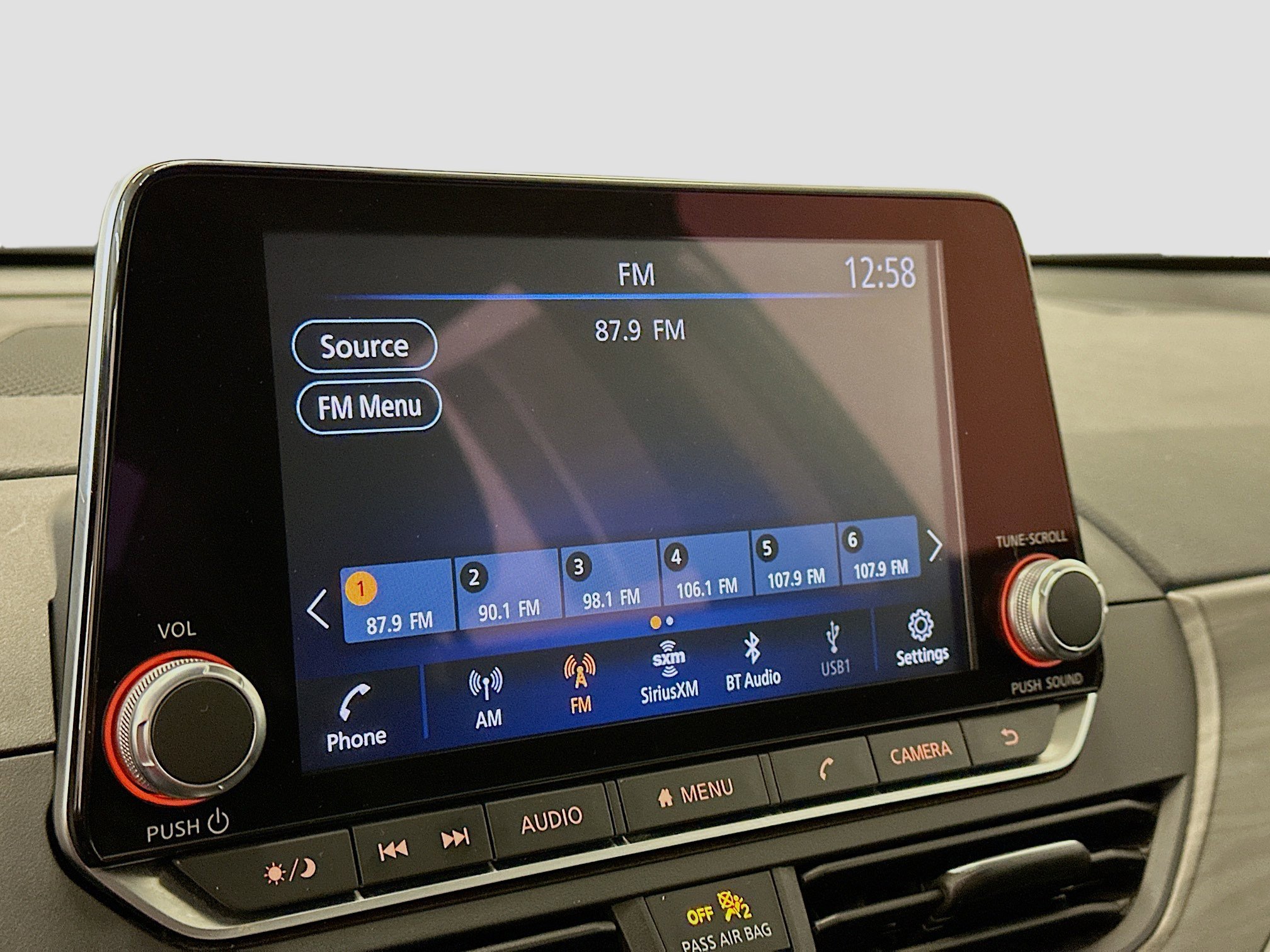 Used 2025 Nissan Altima 2.5 SV image 21