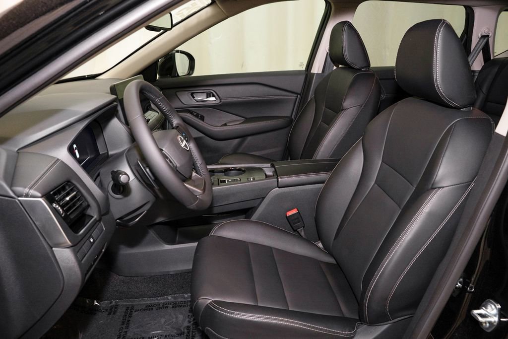 Certified 2025 Nissan Rogue SL image 11