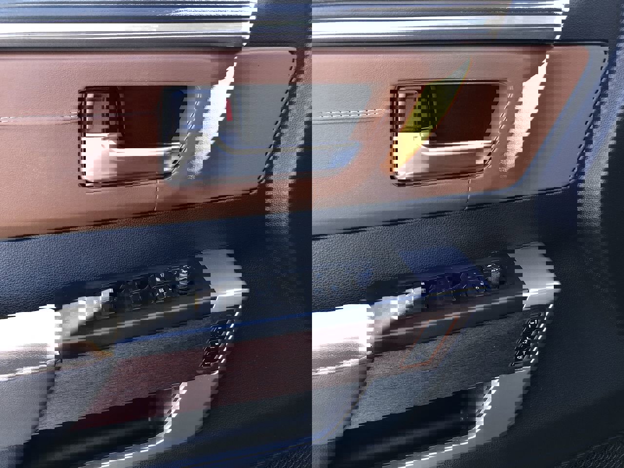 Used 2023 Toyota Tundra 1794 Edition image 12