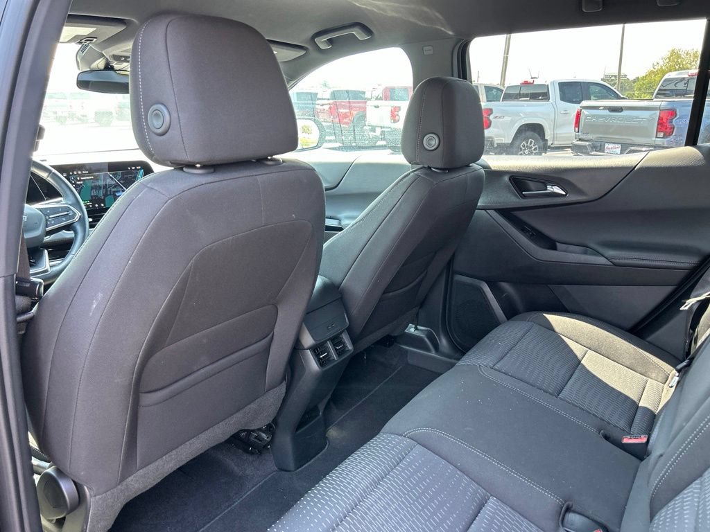 Used 2026 Chevrolet Equinox LT AWD/4WD image 33