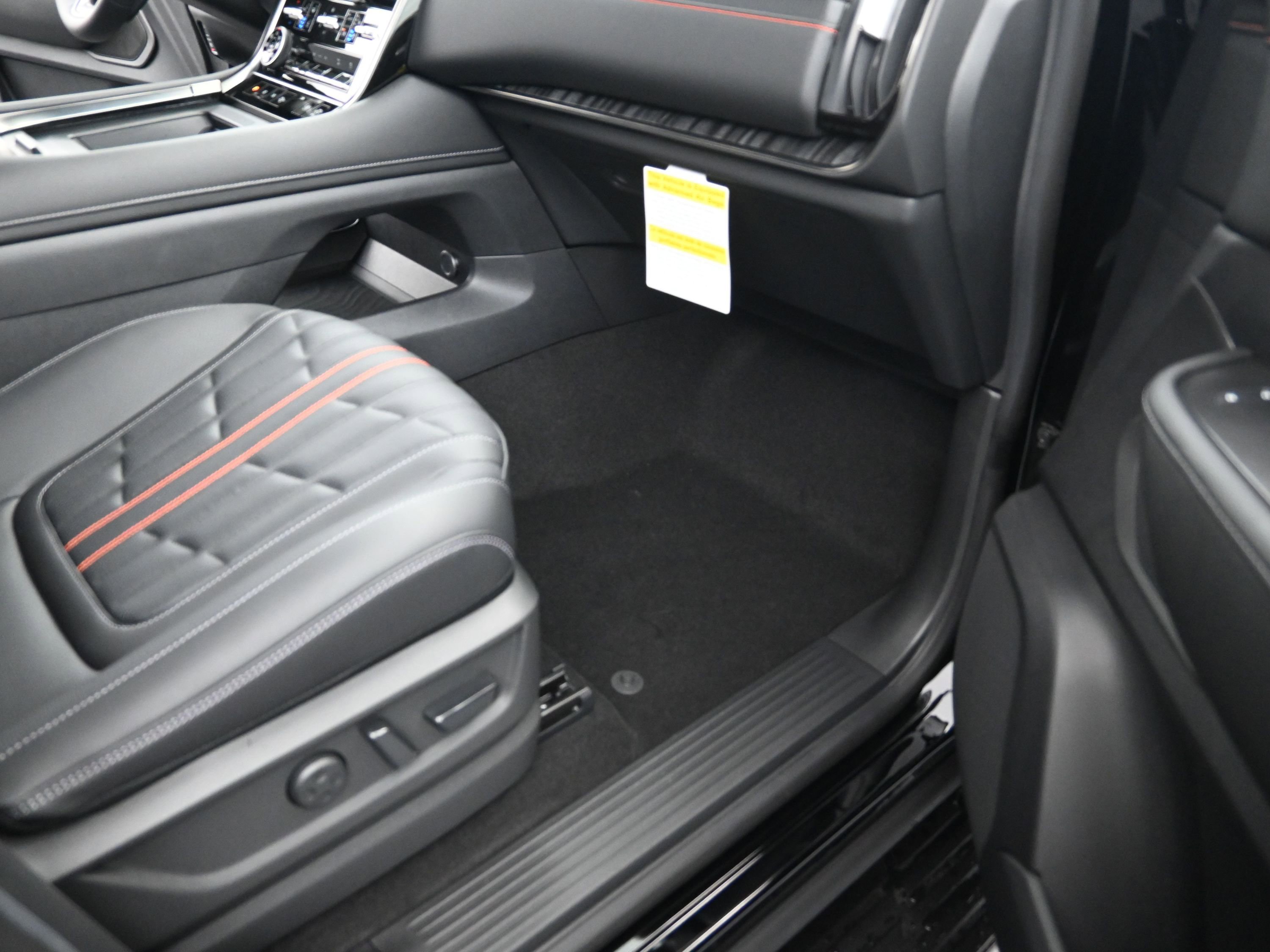 New 2025 Nissan Armada PRO-4X w/ Pro-4X Premium Package image 19