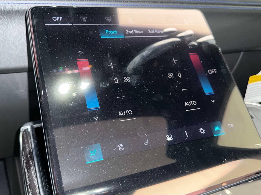 New 2025 Cadillac Escalade IQ Luxury 1 AWD/4WD image 15
