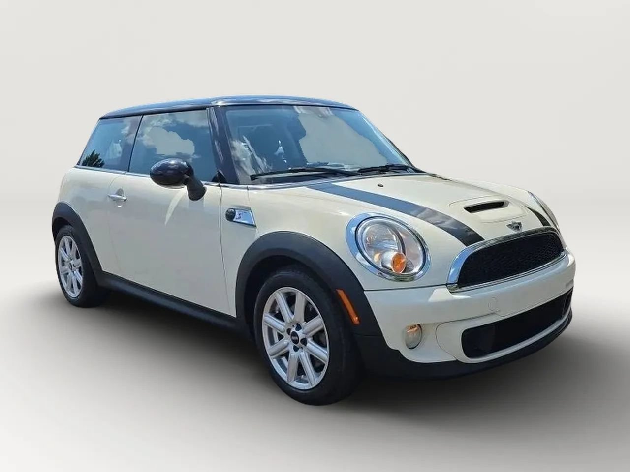 Used 2013 MINI Cooper S FWD image 3