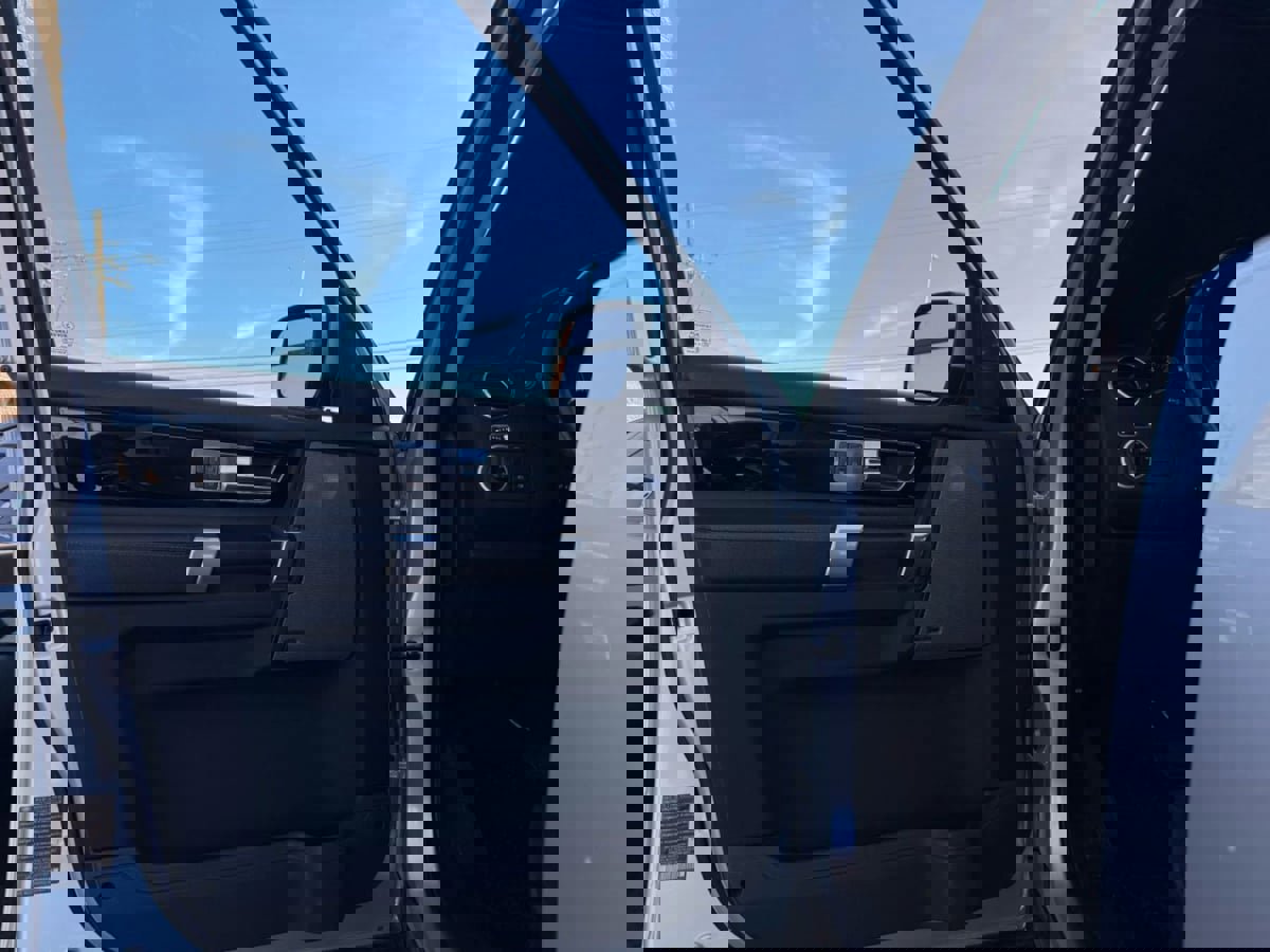 Used 2011 Land Rover LR4 HSE LUX image 37