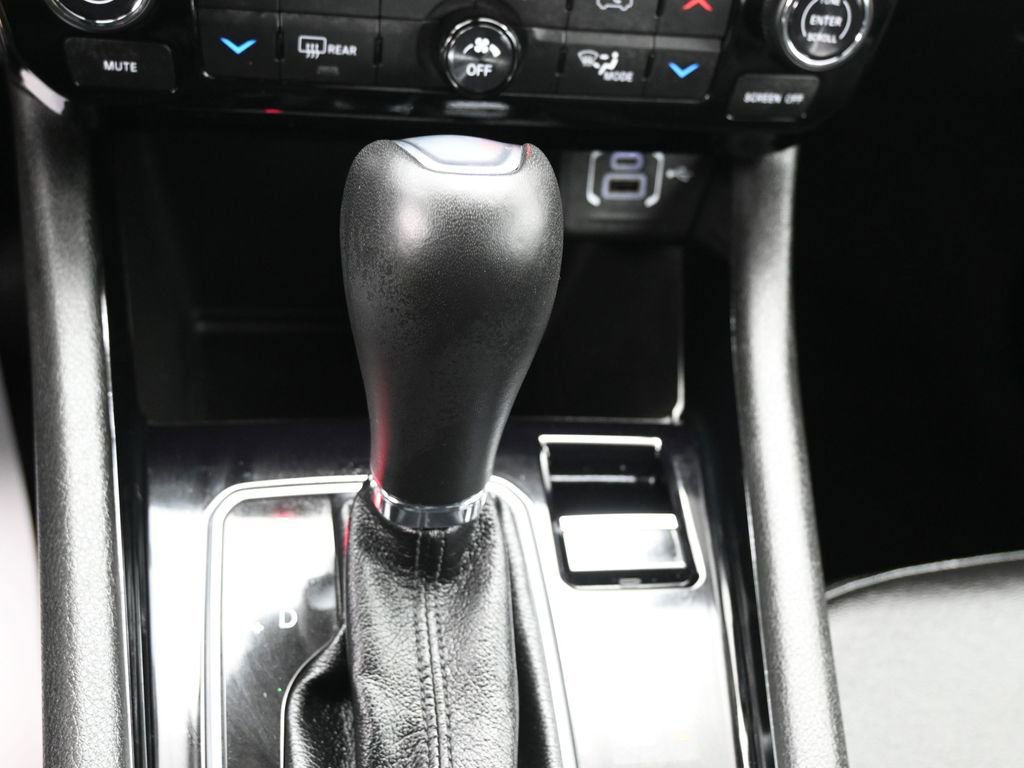 Used 2026 Jeep Compass Limited image 38