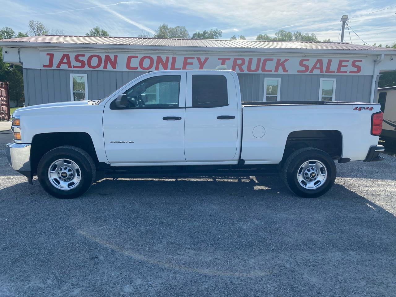 Used 2018 Chevrolet Silverado 2500 W/T w/ WT Convenience Package AWD/4WD image 1