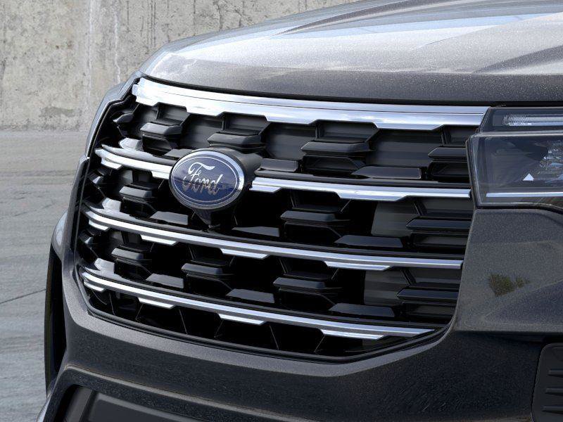 Used 2026 Ford Explorer Active AWD/4WD image 17