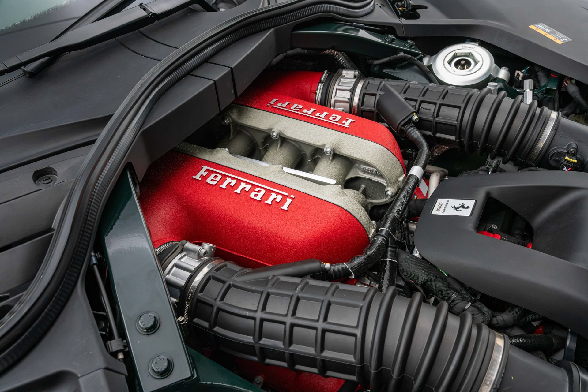 Used 2026 Ferrari Purosangue AWD/4WD image 16