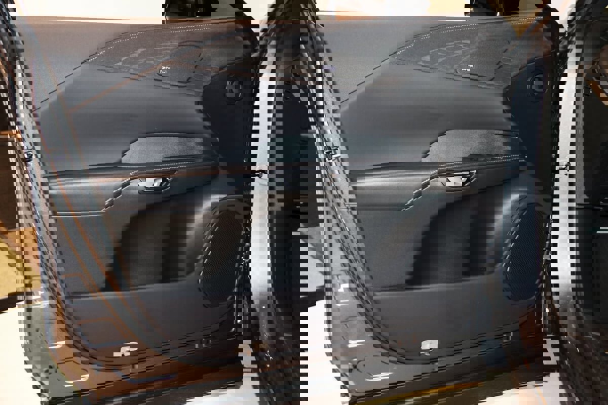 Used 2023 Lexus RX 500h F Sport image 31