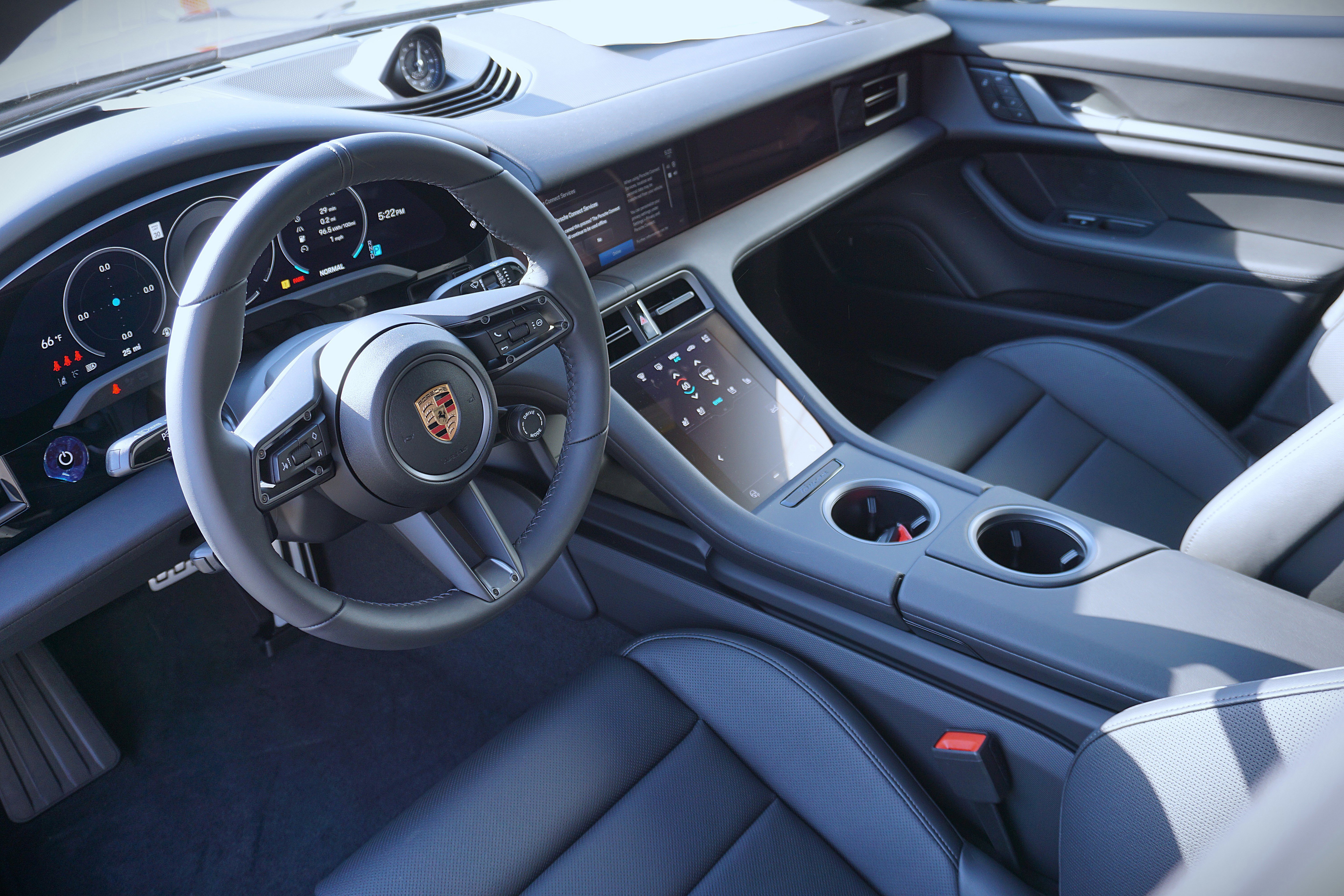 New 2026 Porsche Taycan 4S AWD/4WD image 4