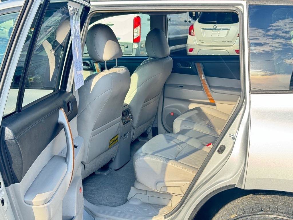 Used 2010 Toyota Highlander Limited image 9