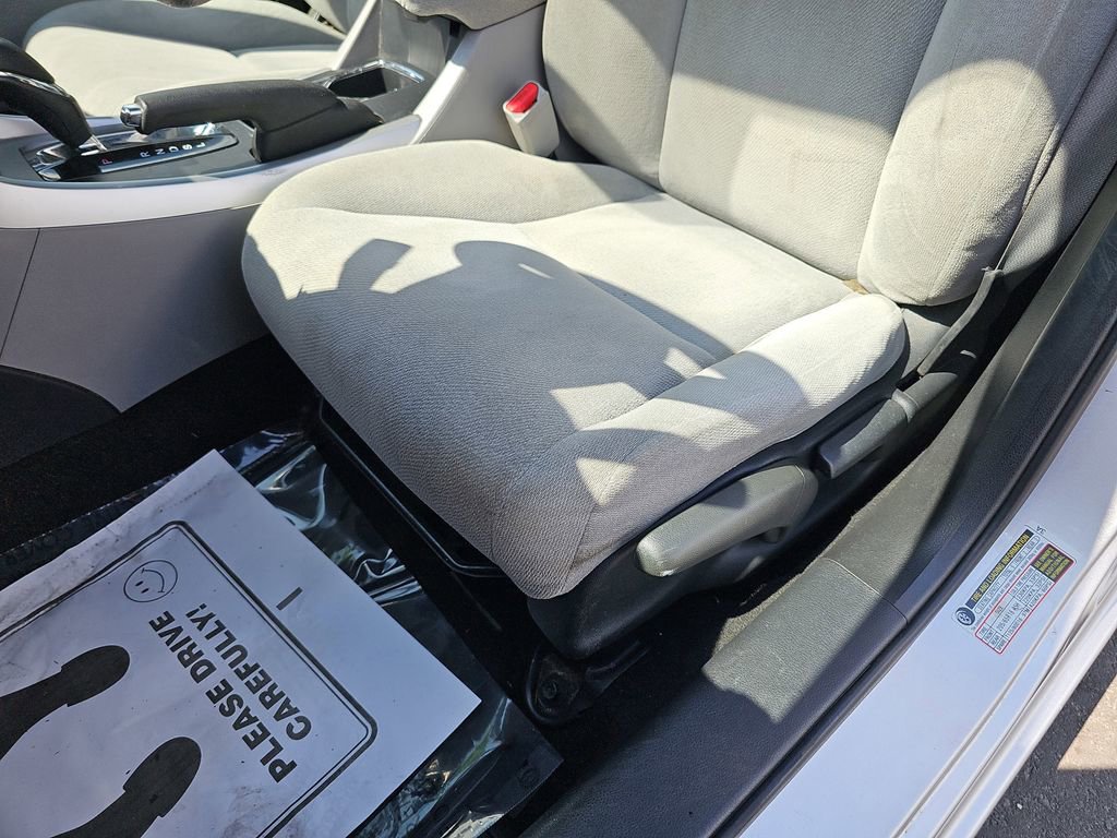 Used 2013 Honda Accord LX image 32