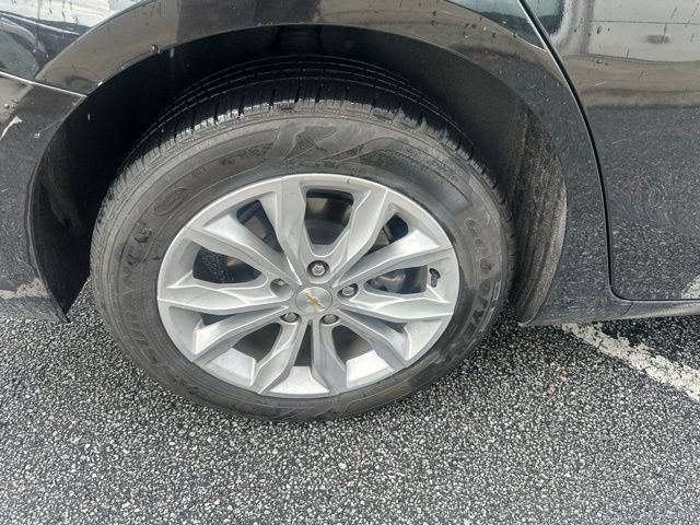Used 2025 Chevrolet Malibu LT FWD image 8