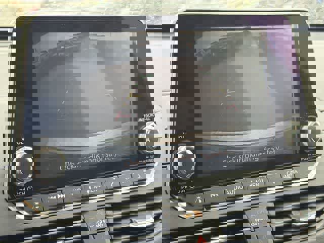 Used 2022 Nissan Altima 2.5 SV w/ SV Premium Package image 22