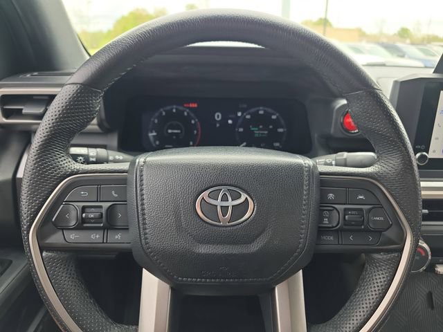 Used 2024 Toyota Tacoma TRD Off-Road image 18