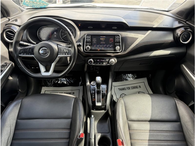 Used 2020 Nissan Kicks SR w/ SR Premium Package image 29