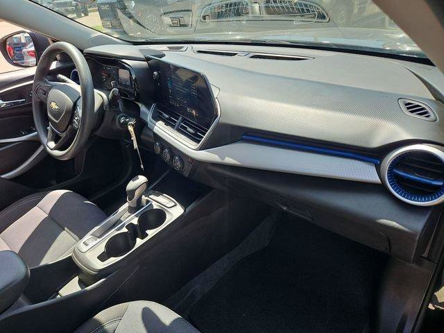 Used 2026 Chevrolet Trax LS FWD image 24