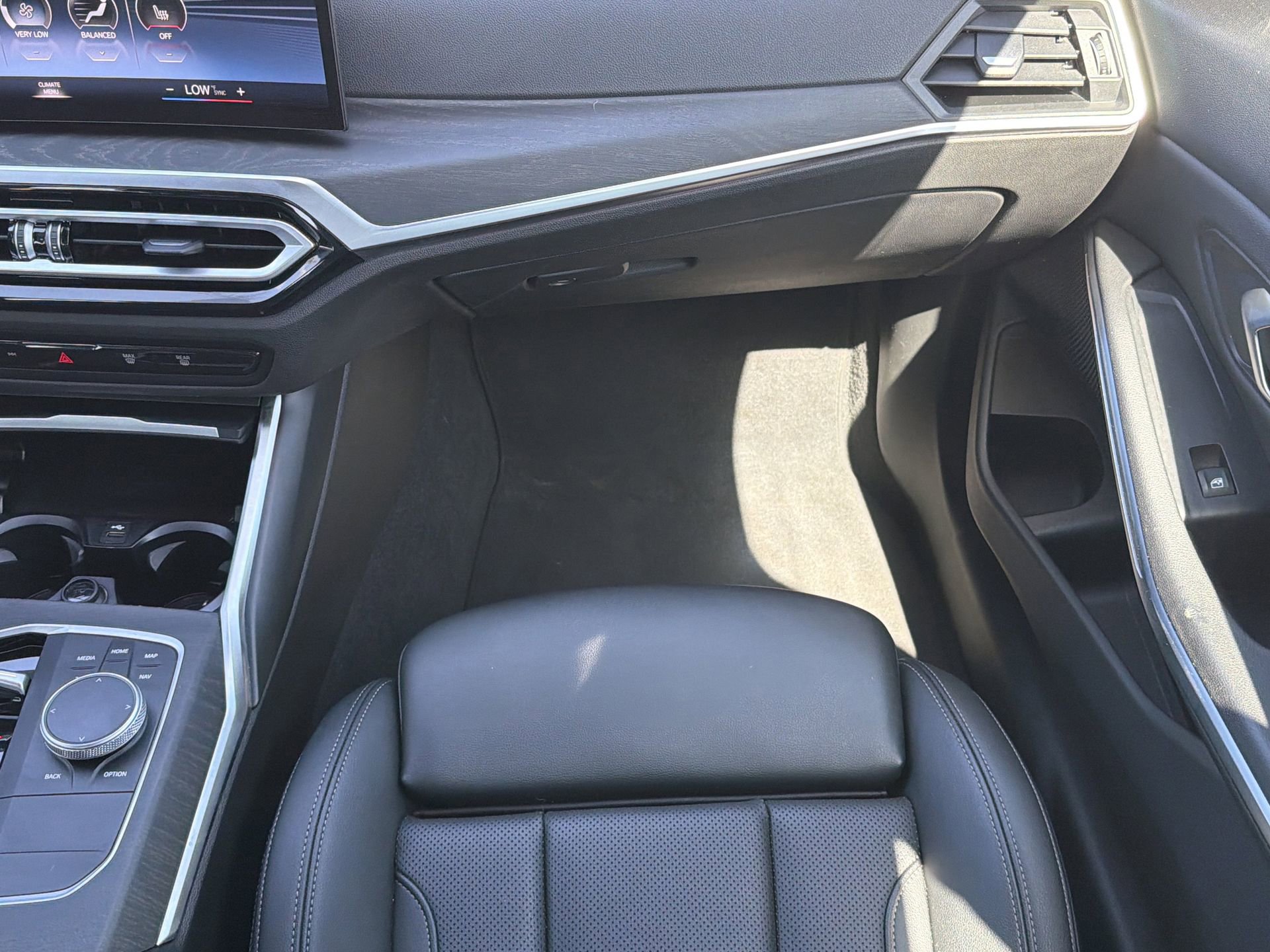 Certified 2024 BMW 330i Sedan RWD image 15