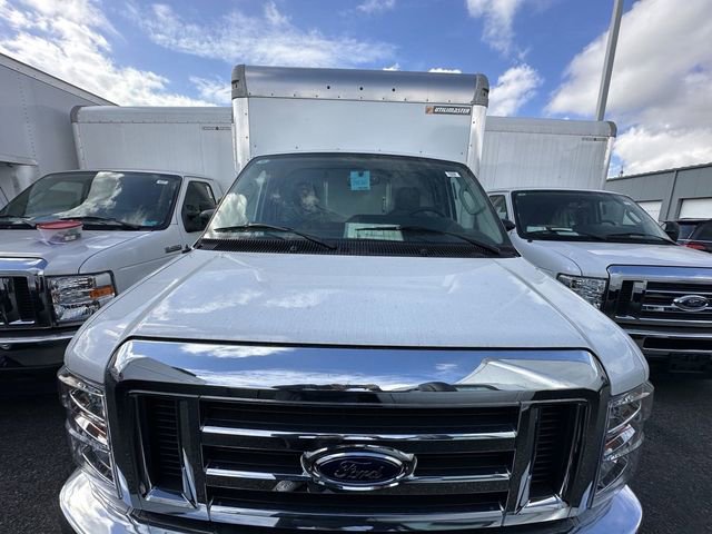 New 2024 Ford E-350 and Econoline 350 Super Duty image 2