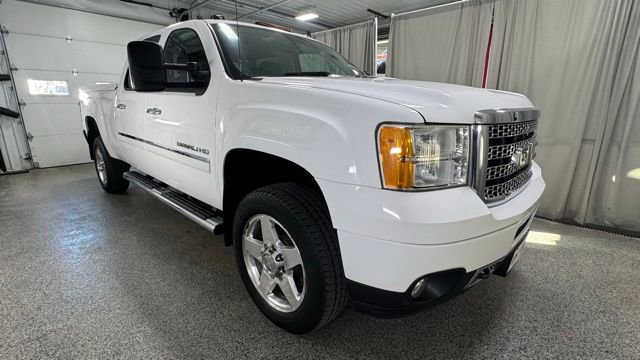 Used 2013 GMC Sierra 2500 Denali w/ Snow Plow Prep Package AWD/4WD image 3