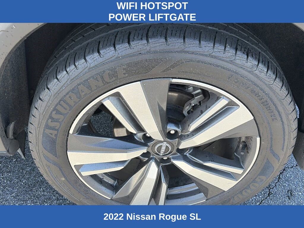 Used 2022 Nissan Rogue SL w/ SL Premium Package image 9