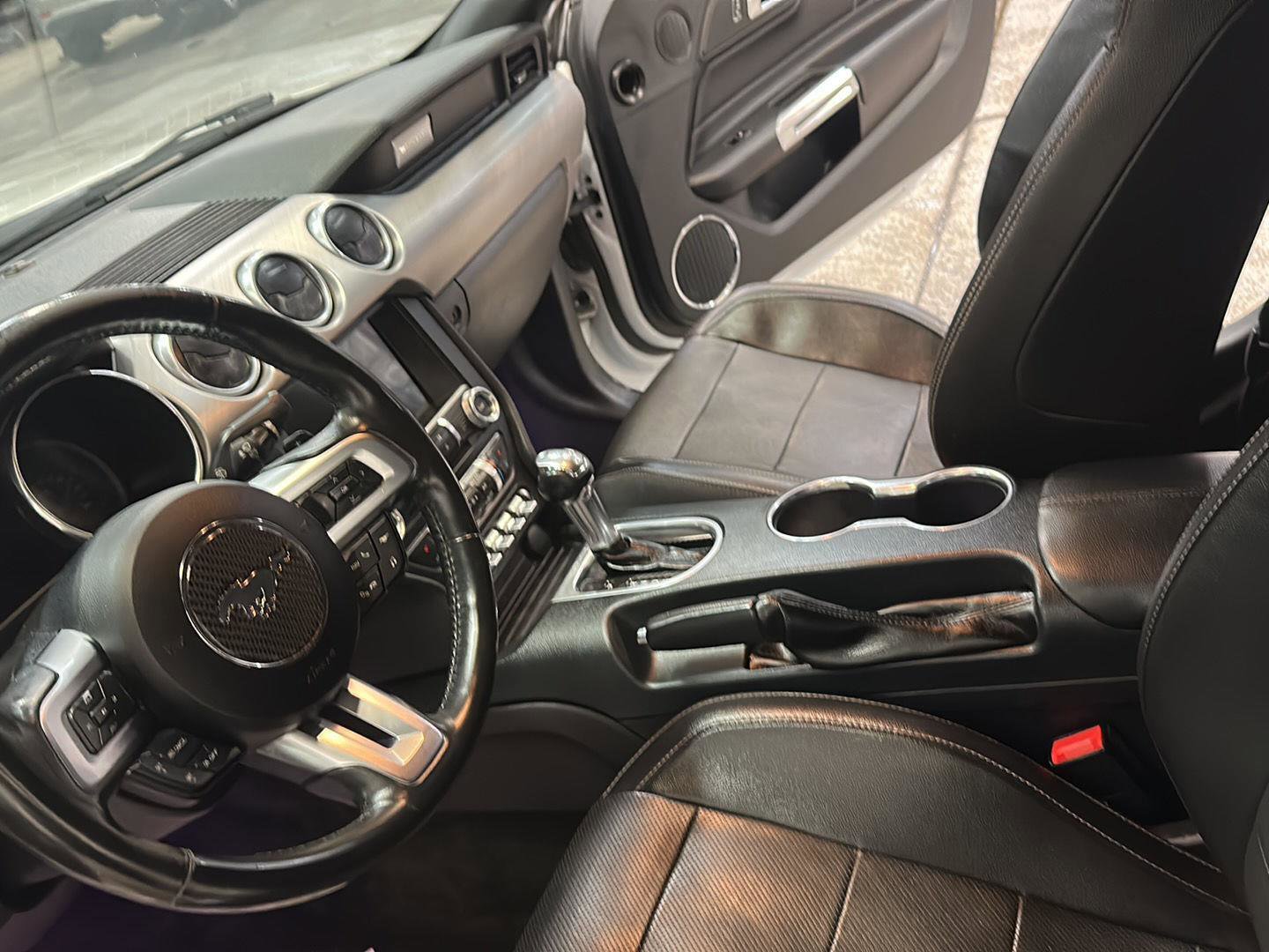 Used 2018 Ford Mustang GT Premium image 24