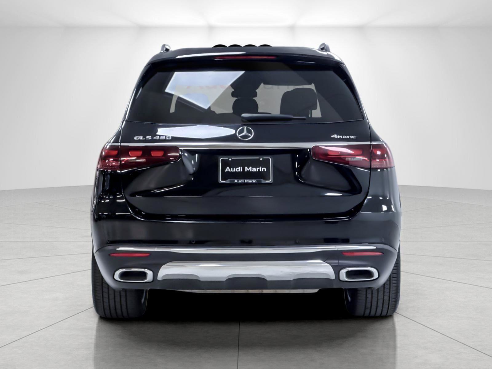 Used 2024 Mercedes-Benz GLS 450 4MATIC image 4